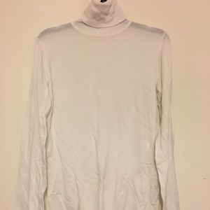 Like new Lefties Brand Turtle Neck Sweater